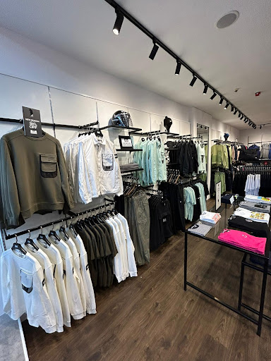 Weekend Offender - Visual