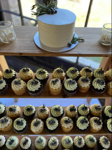 KennieCakes & Confections Gallery - United States