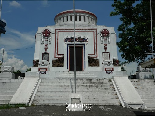 Manila North Cemetery, Author: David Montasco