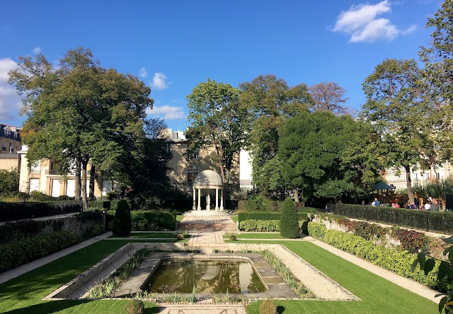 Parc de la Folie Saint-James