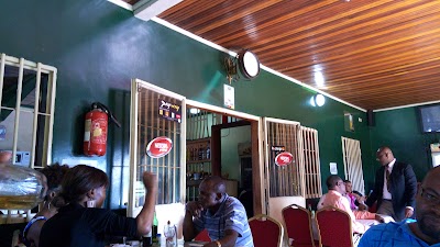Photos of Cercle Vert, Yaound&eacute;