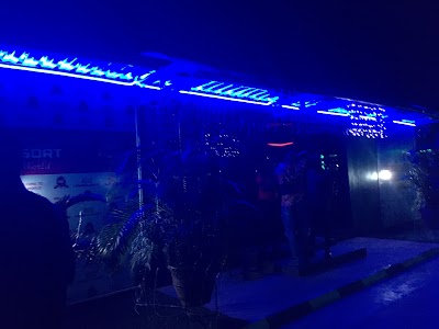 Photos of Me Lounge