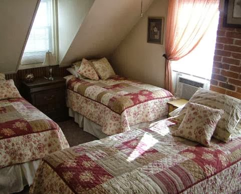 Shoreside Cottage - Visual