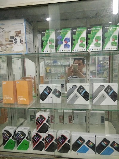 Electronics Store