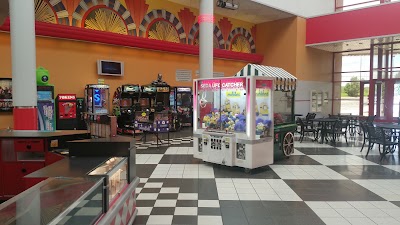 Photos of AMC Loews Woodridge 18