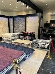 Photo n°20 de ROYALUX PARIS - Tapis Orientale Moderne - 93 à La Courneuve (Magasin de stores et de rideaux)