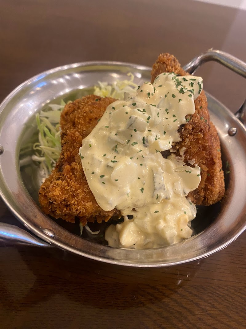 Cavern Tavernカヴァーンタヴァーン