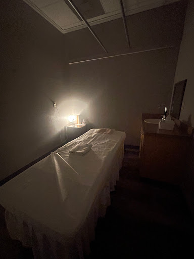 Lake Massage and Wax Spa - Thumbnail
