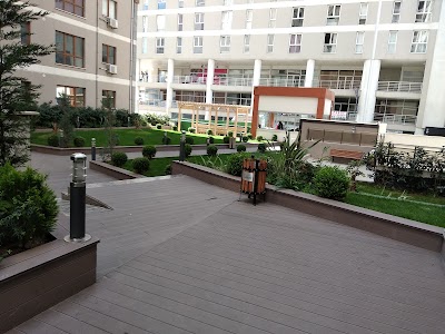 EMS 211 Park & Residence