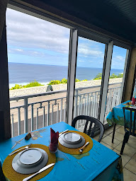 Photo n°39 de Restaurant L'oiseau Blanc à Petite ile (Restaurant)