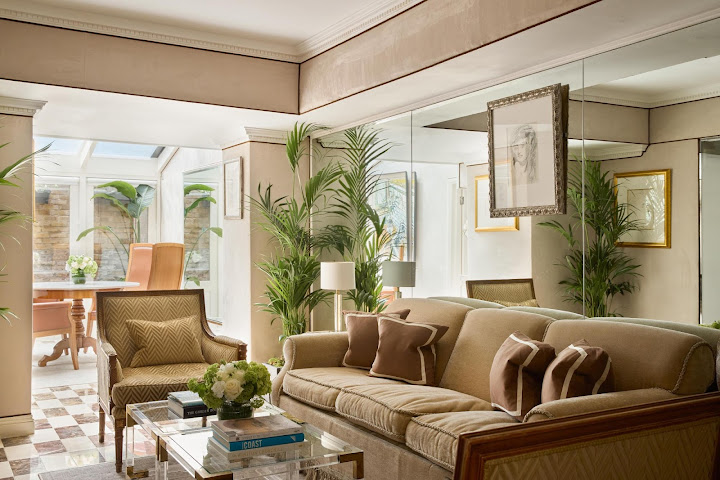 The Montague on the Gardens by null