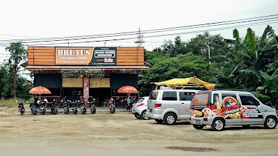 Photos of Ayam Brutus