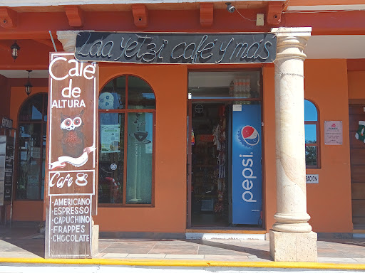 LAA YETZI CÁFE Y MÁS.....