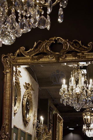 Viriathus Antigüedades & Interiorismo by null