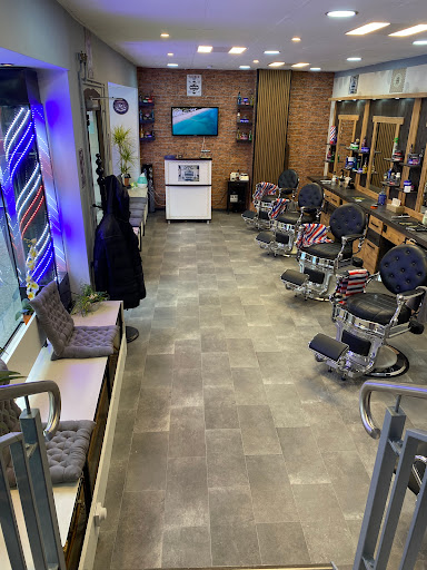California Friseur - Thumbnail