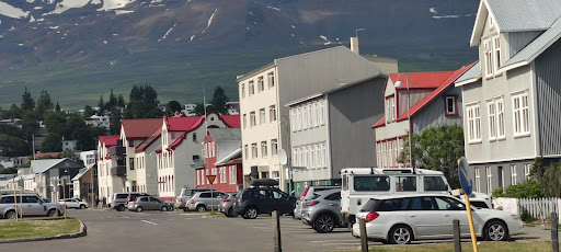 Akureiry - Visual