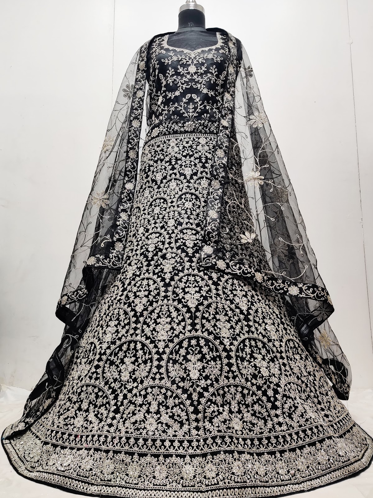 Meera Fashions Ajman - صورة 4