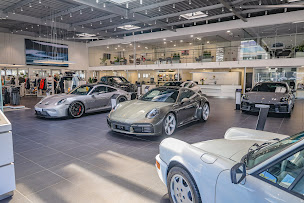 Photo n°1 de Centre Porsche Toulon by Groupe Lombardot à La Garde (Garage automobile)