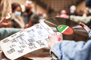 Photo n°1 de CD and LP CDandLP à Saint-Étienne (Magasin de disques)