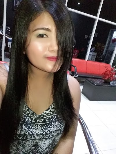 Photos of Dee Salon