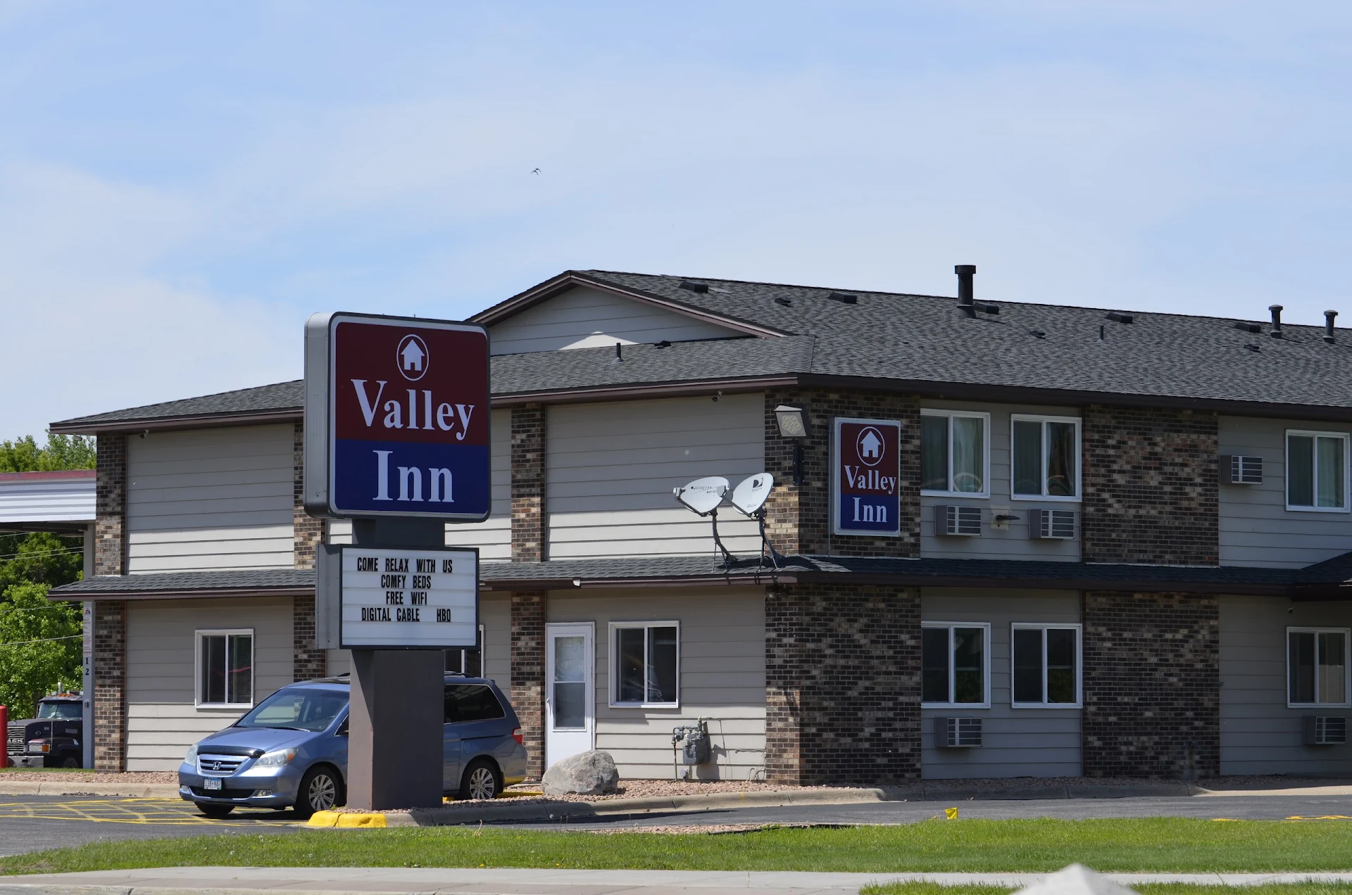 Valley Inn Shakopee