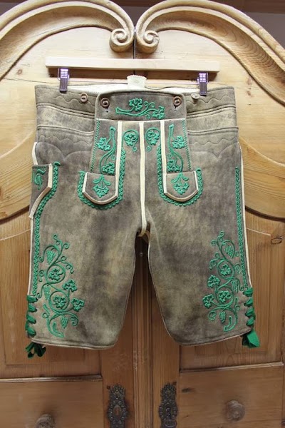 Photos of Lederhosen Aigner