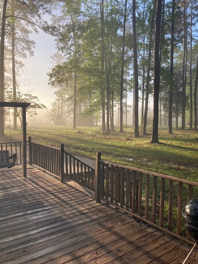 The Cabin and Pond on Beaver Creek