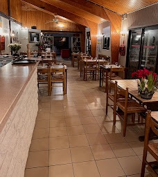 Photo n°21 de Le Belvédère Restaurant et Auberge (Ancien Chalet) à Belvianes-et-Cavirac (Restaurant)