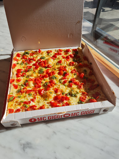 Pizzeria Mc Giggi via verdi 35 Gallery - Italy