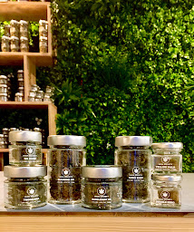 Photo n°2 de High society à Chamonix-Mont-Blanc (Magasin de cannabis)