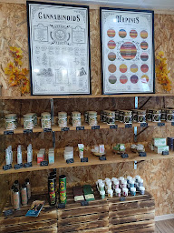 Photo n°5 de Les Chanvriers CBD - Gignac à Gignac (Magasin de cannabis)