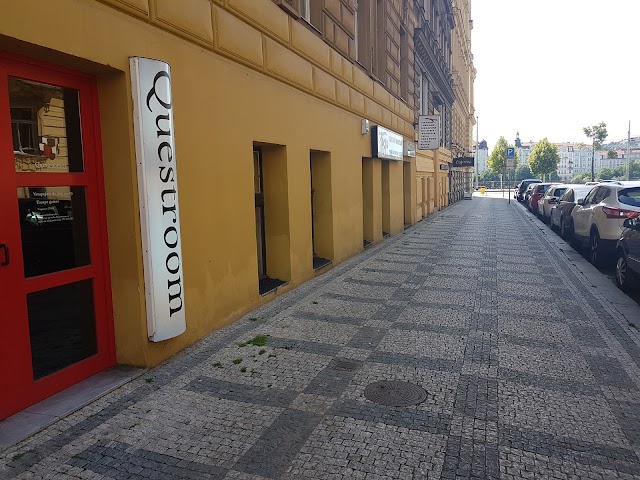 Questroom