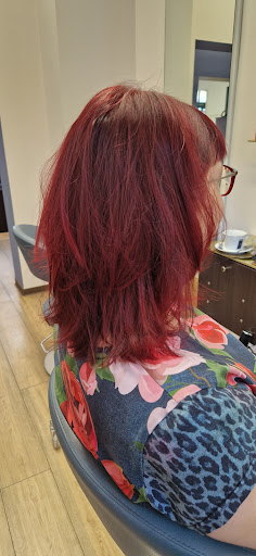 Hair by Hentschel Markkleeberg - Thumbnail