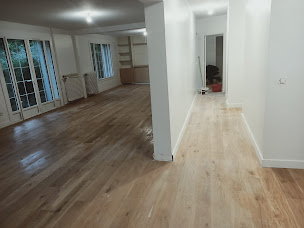 Photo n°21 de Entreprise de rénovation intérieure : Maison, Appartement en Seine-Saint-Denis 93 - ELEC RENOV à Rosny-sous-Bois (Carreleur)