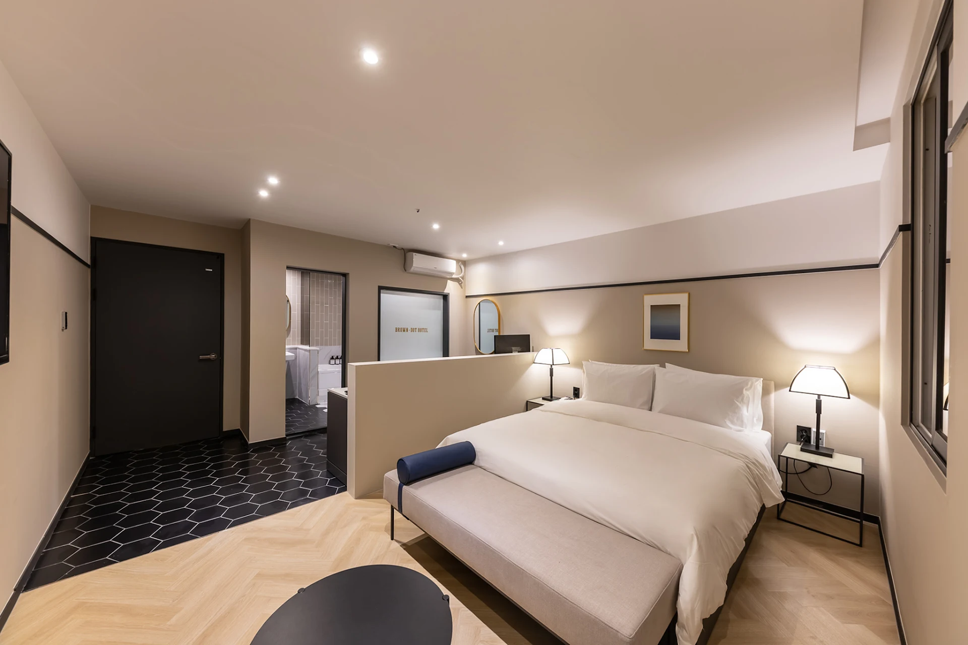 Brown-Dot Hotel, Daegu