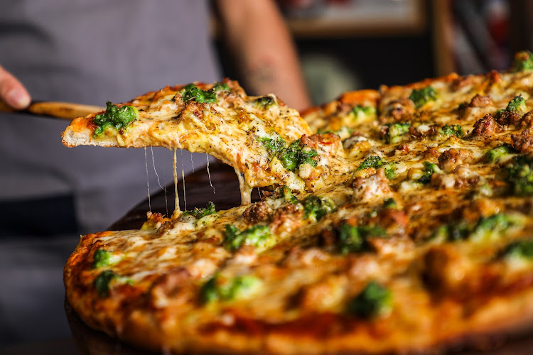 London Pizza & Pub