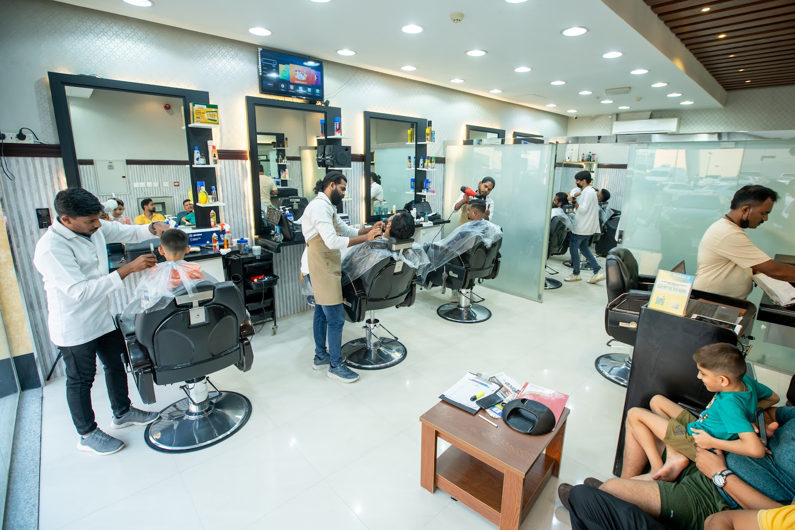 Paul barber Branch 2 - صورة 2