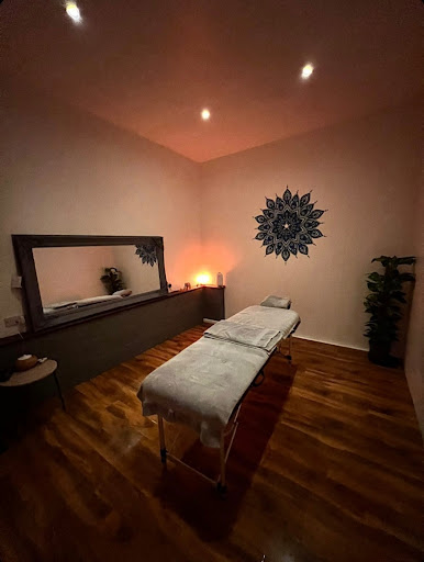 Leah Clara - Recalibrate: Sports Massage & Breathwork