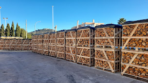 Photo n°8 de Klas Sud à Six-Fours-les-Plages (Magasin de bois de chauffage)