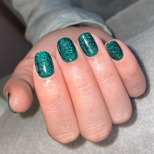 Beauty by Lauren Turner - Thumbnail