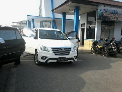 Photos of Sewa Mobil Manado ZahraTrans.com