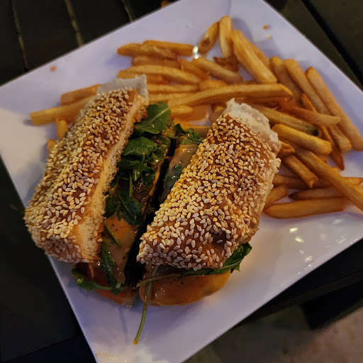 Leaf Bar & Lounge - Thumbnail