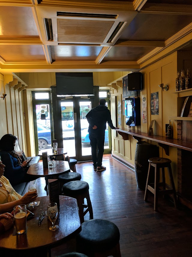 The Laurels Pub & Restaurant
