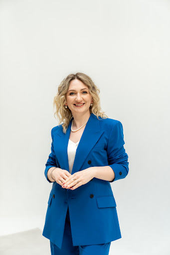 Anastassia Wegele Immobilien und Finanzen