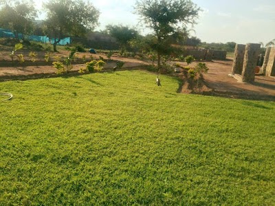 Photos of LaEagle Gardens