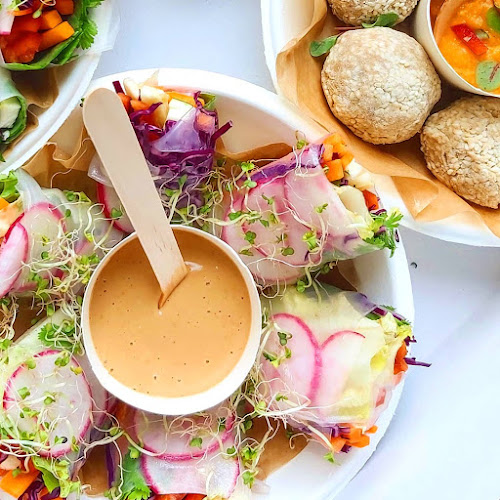 Comentarii opinii despre Outro Lado