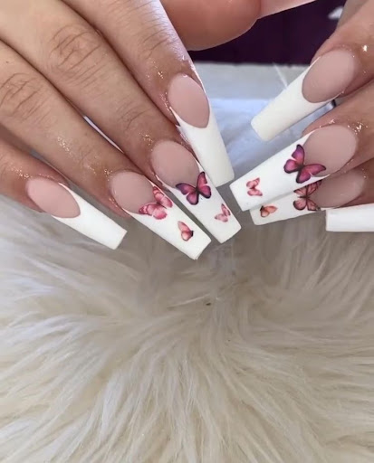 Q- Nail's - Visual