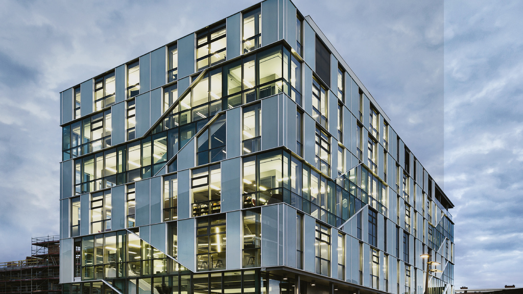 الوميرا للالمنيوم والزجاج والحديد - صورة 5