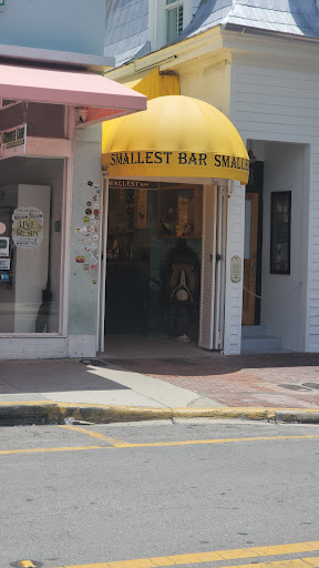 Smallest Bar Gallery - United States