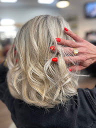 Photo n°5 de Hair Line Coiffure Parentis à Parentis-en-Born (Salon de coiffure)